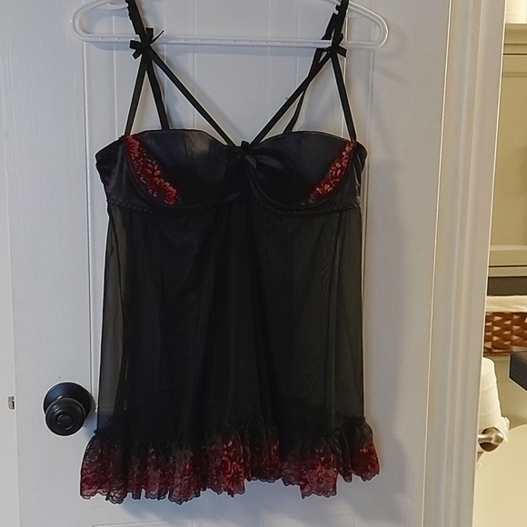Other - ✨️2 FOR 20✨️ Red and black lace Lingerie